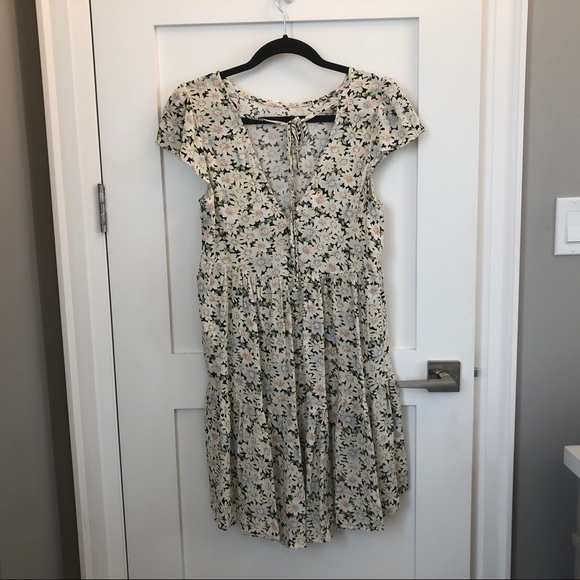 AE Flowy Floral Dress - Picture 4 of 5